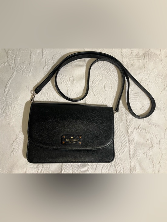kate spade Handbags - Genuine Leather Crossbody Purse/Wallet